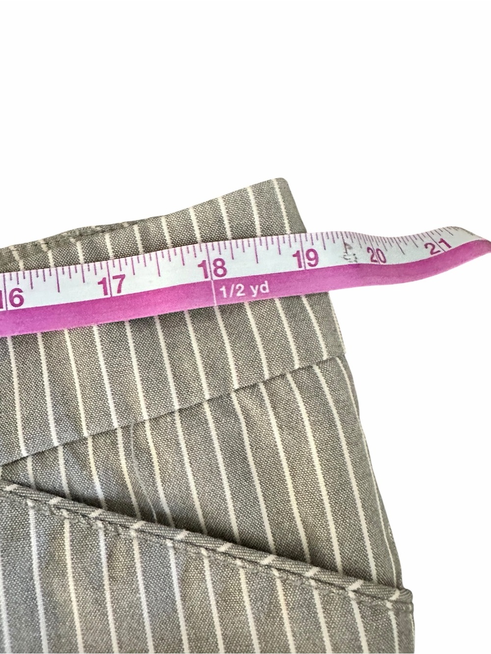 New York & Company Woman’s Gray Pinstripe Stretch Dress Pants - Size 14 - Picture 5 of 6